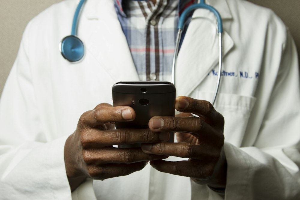 Telehealth Virtual Clinic & AI Diagnosis Assistant